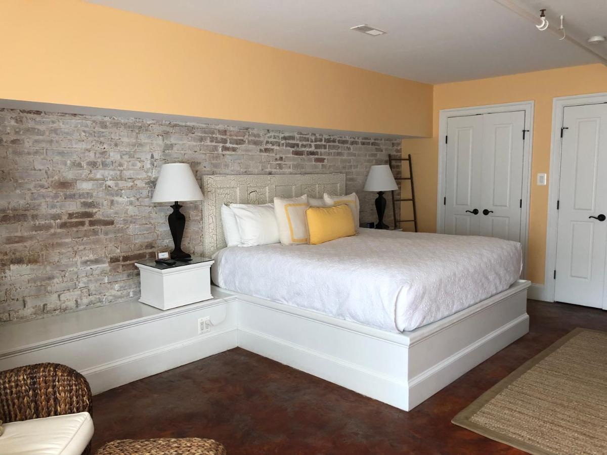 Suites At 249 Culpeper Esterno foto