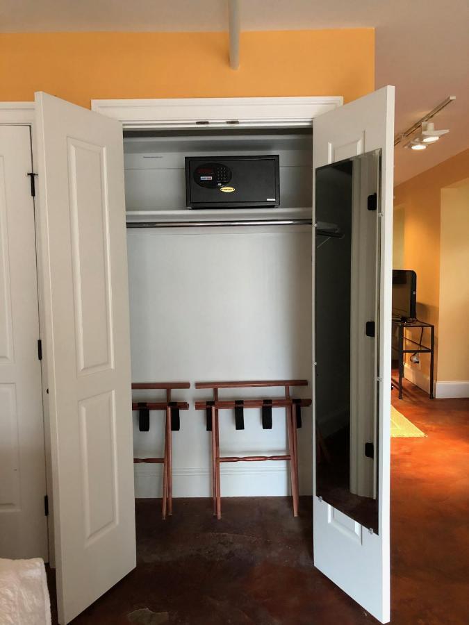 Suites At 249 Culpeper Esterno foto